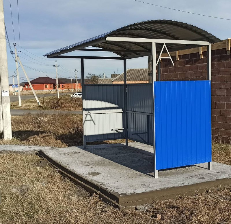 В селе Долаково появилась новая остановка.