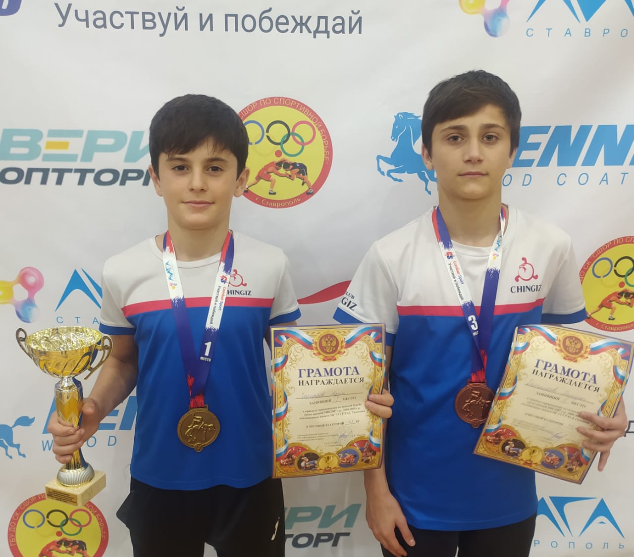 Борцы с.п. Долаково  победили более 100 соперников .