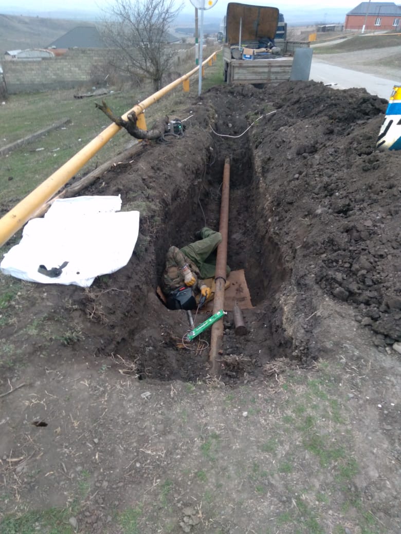 В селе Гейрбек-Юрт устранили порыв водоснобжения.