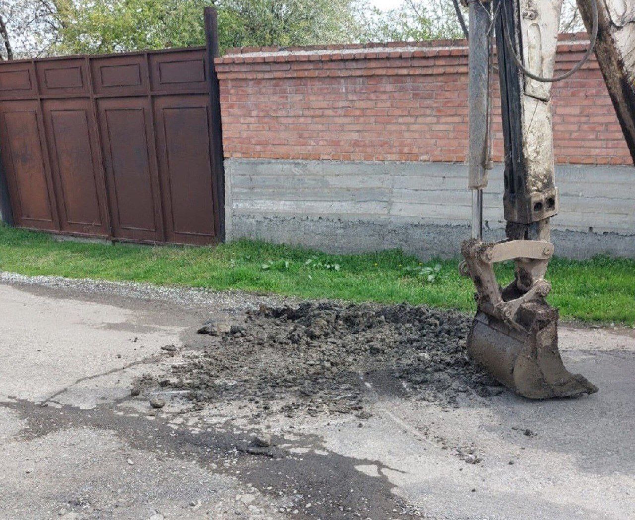 Проблемы водопровода устранили в с.п. Плиево.