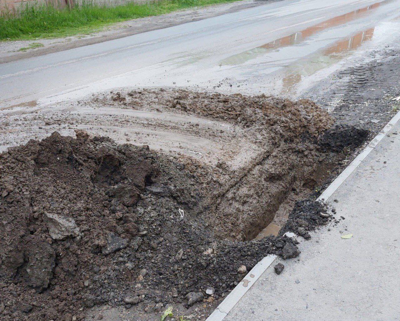 В селе Плиево на одной из провели ремонт водопровода.