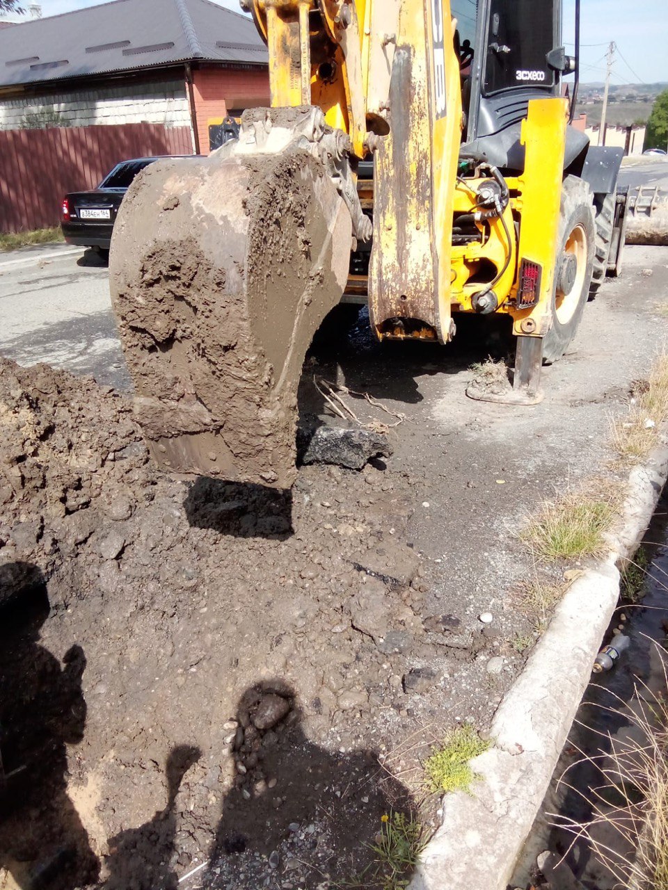 В селе Долаково прошли ремонтные работы связанные с водоснабжением.