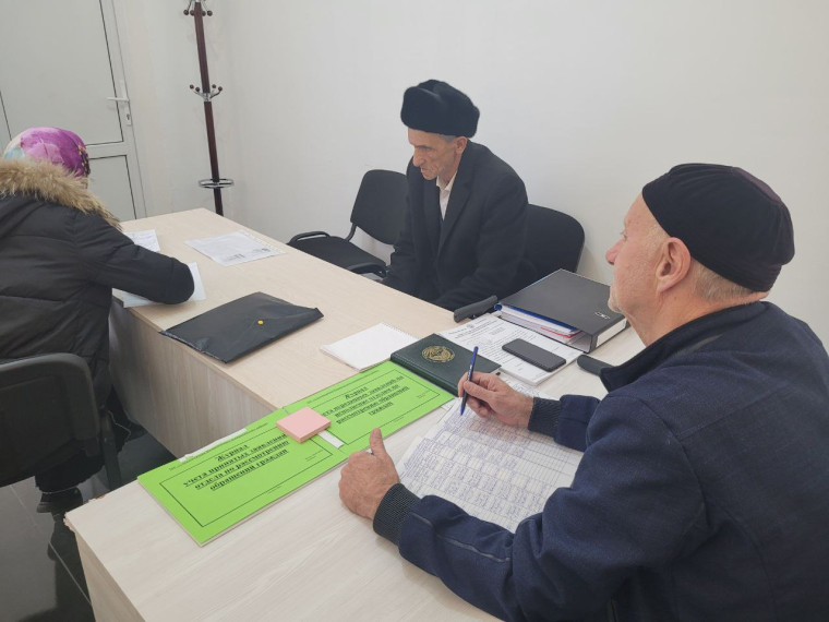 В отделе по рассмотрению обращений граждан обратились жители села Экажево. В отделе по рассмотрению обращений граждан обратились жители села Экажево.
