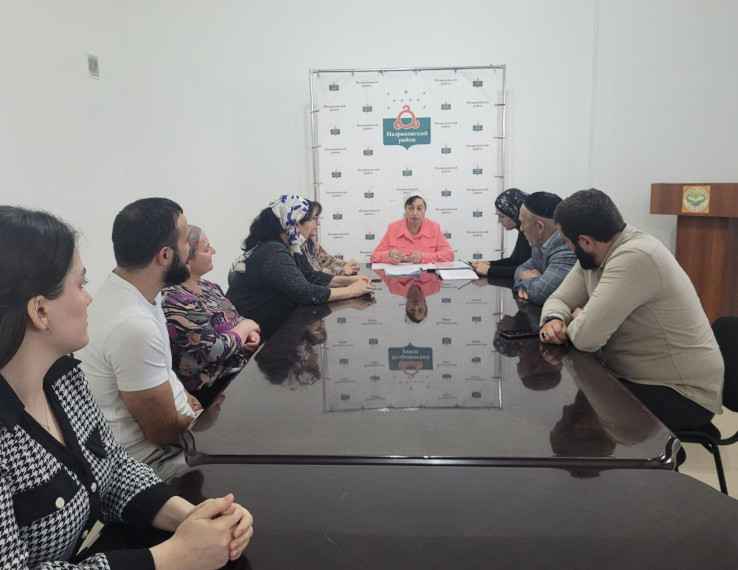 В территориальной избирательной комиссии района прошло первое после выборов заседание. В территориальной избирательной комиссии района прошло первое после выборов заседание.