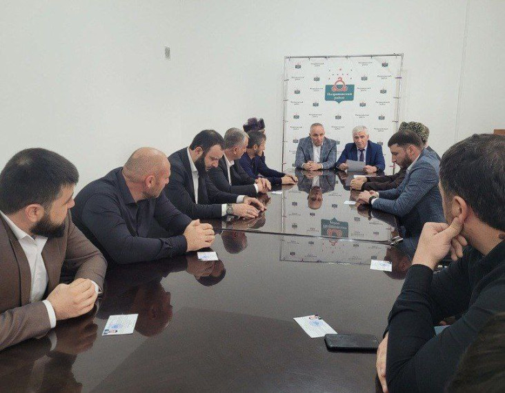 Депутаты села Экажево проголосовали за переизбрание действующего главы. Депутаты села Экажево проголосовали за переизбрание действующего главы.