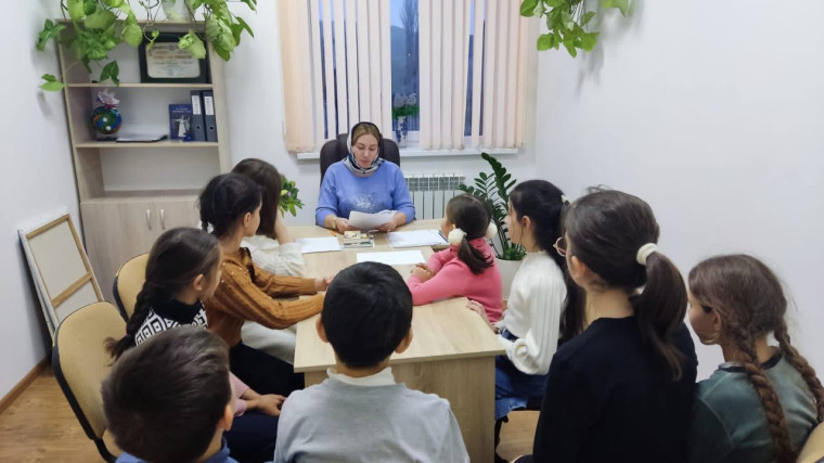 В Доме культуры с. п. Барсуки прошел тематический час на тему: «Ты попал в беду» о вреде наркотиков. В Доме культуры с. п. Барсуки прошел тематический час на тему: «Ты попал в беду» о вреде наркотиков.