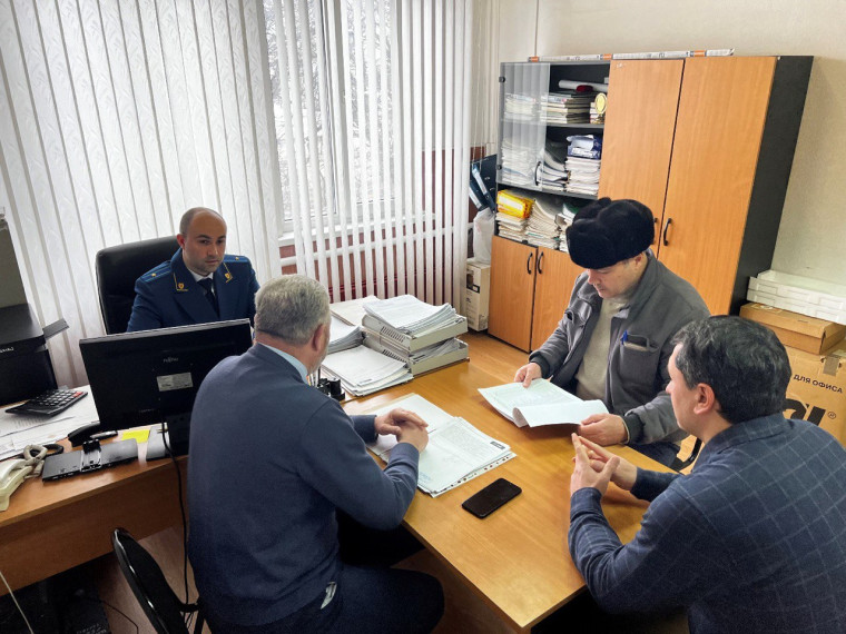 Назрановской транспортной прокуратурой проведено мероприятие по правовому просвещению. Назрановской транспортной прокуратурой проведено мероприятие по правовому просвещению.