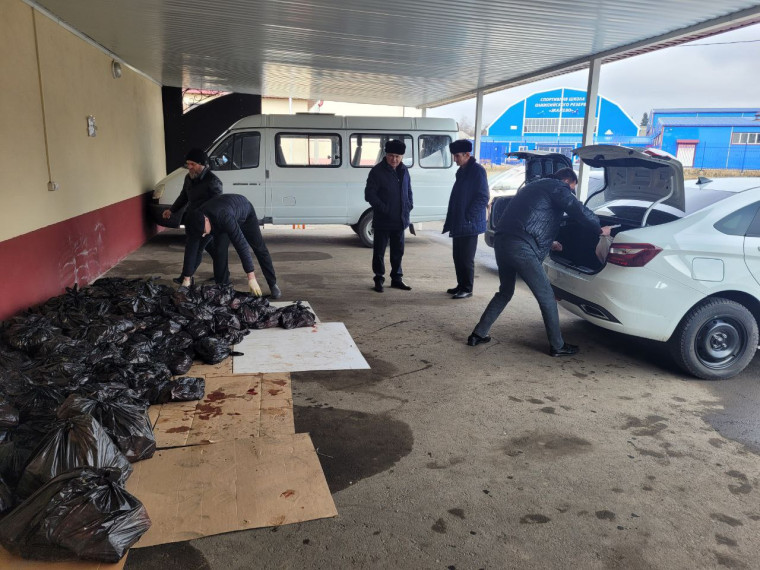 В Назрановском районе проходит благотворительная акция по раздаче мяса и продуктовой помощи. В Назрановском районе проходит благотворительная акция по раздаче мяса и продуктовой помощи.
