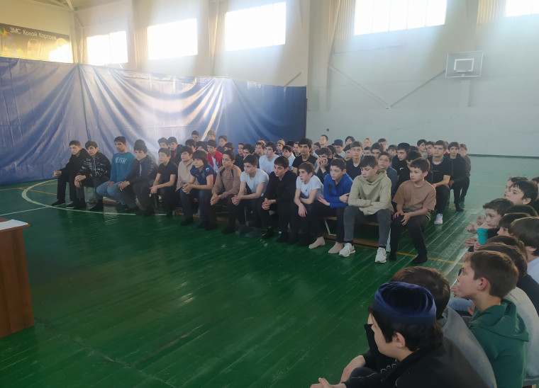 Антитеррористическое мероприятие провели с юными спортсменами с.п.Долаково. Антитеррористическое мероприятие провели с юными спортсменами с.п.Долаково.