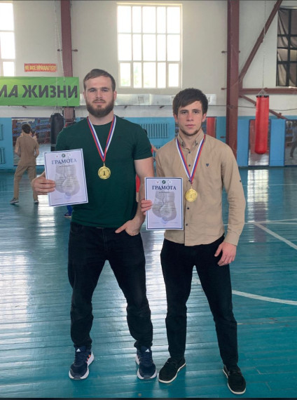 Чемпион с.п.Али-Юрт. Чемпион с.п.Али-Юрт.