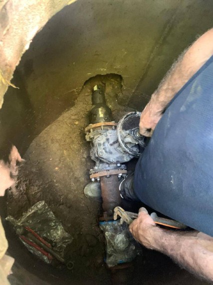 Замена задвижки в с.п.Экажево. Замена задвижки в с.п.Экажево.
