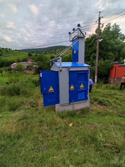 Eстановкf новой трансформаторной подстанции с.п.Яндаре. Eстановкf новой трансформаторной подстанции с.п.Яндаре.