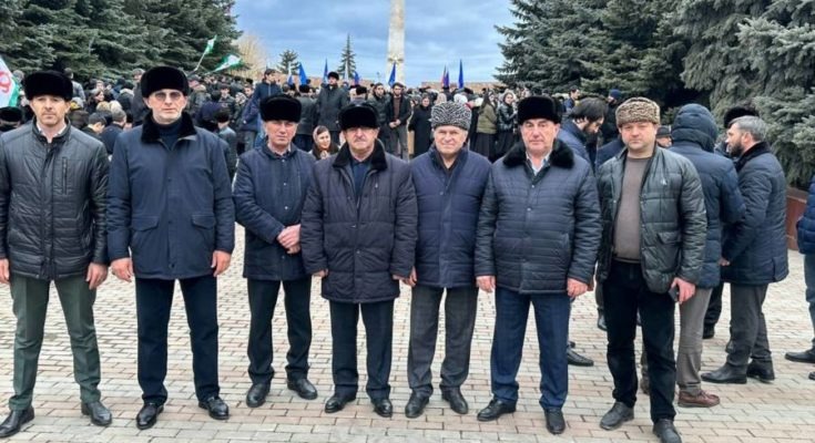 Делегация Назрановского района приняла участие в акции в поддержку лидера нашей страны и специальной операции по защите жителей Донбасса. Делегация Назрановского района приняла участие в акции в поддержку лидера нашей страны и специальной операции по защите жителей Донбасса.