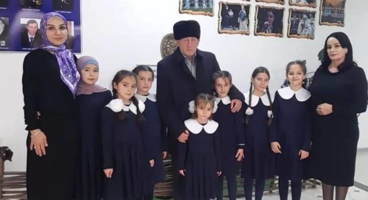 Мероприятие, посвященное Всемирному Дню писателя прошло сегодня в Али - Юртской сельской библиотеке. Мероприятие, посвященное Всемирному Дню писателя прошло сегодня в Али - Юртской сельской библиотеке.