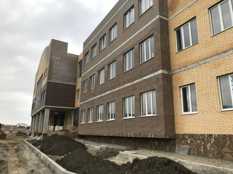 «Партийный десант» проверил ход строительства школы в с.п Верхние Ачалуки. «Партийный десант» проверил ход строительства школы в с.п Верхние Ачалуки.