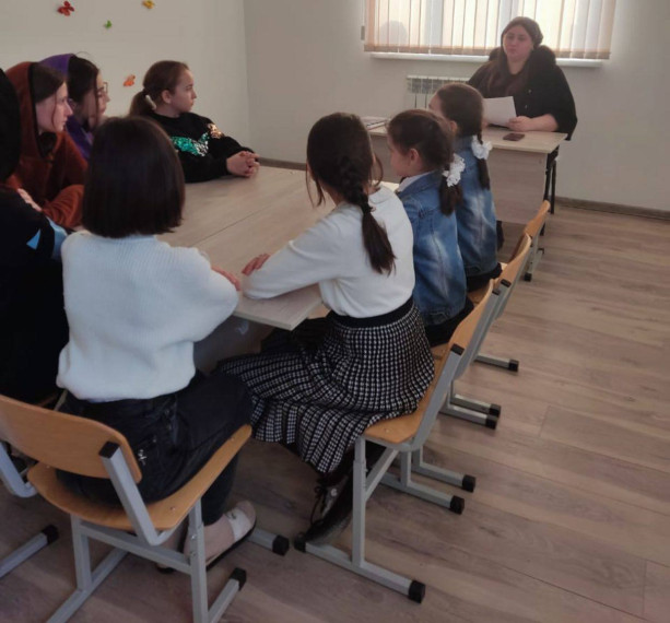 В районе проходят мероприятия, приуроченные к году педагога. В районе проходят мероприятия, приуроченные к году педагога.