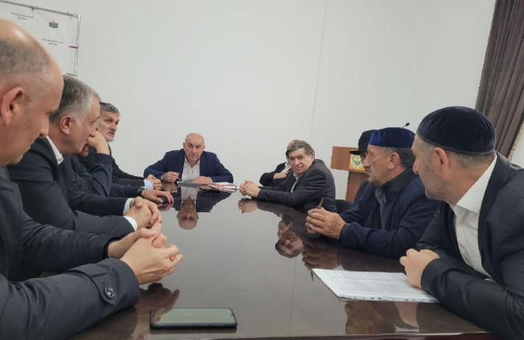 В стенах администрации района прошло совещания с главами сёл. В стенах администрации района прошло совещания с главами сёл.