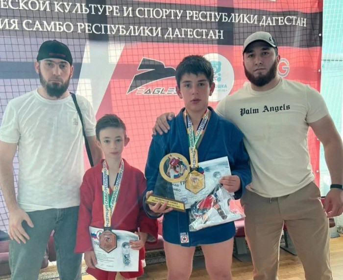 На турнире «Детская лига самбо» выступили воспитанники спорт школы с.п. Али-Юрт. На турнире «Детская лига самбо» выступили воспитанники спорт школы с.п. Али-Юрт.