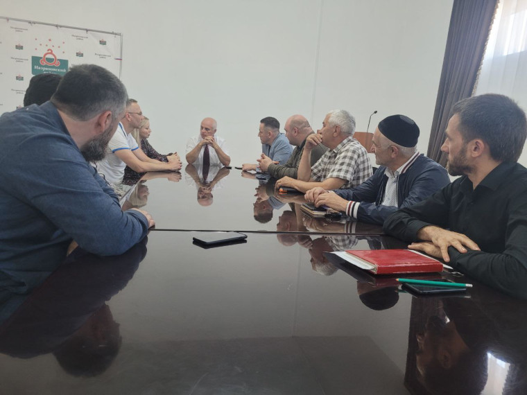 В администрации прошло совещания, по вопросу комплексных кадастровых работ, в сельских поселениях Экажево, Яндаре, Али-Юрт и Сурхахи. В администрации прошло совещания, по вопросу комплексных кадастровых работ, в сельских поселениях Экажево, Яндаре, Али-Юрт и Сурхахи.