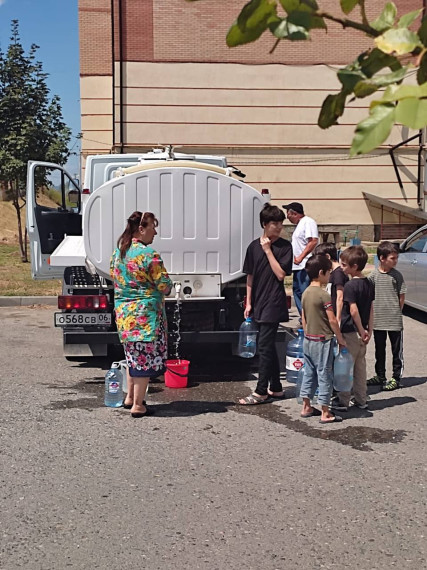 В сельском поселении Яндаре в микрорайоне Новый осуществлен подвоз воды. В сельском поселении Яндаре в микрорайоне Новый осуществлен подвоз воды.